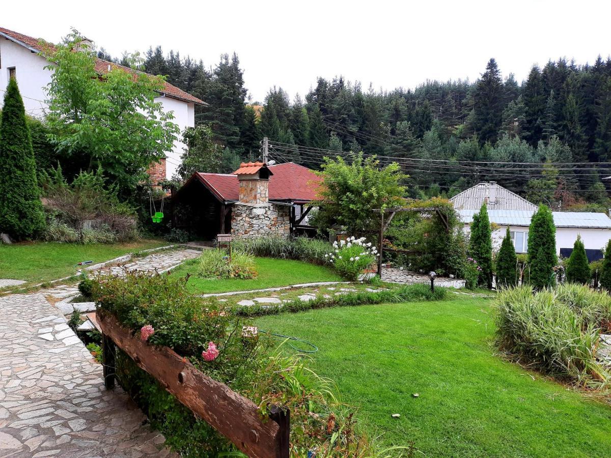 Guesthouse Classic Dospat Luaran gambar