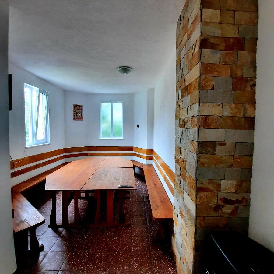Guesthouse Classic Dospat Luaran gambar